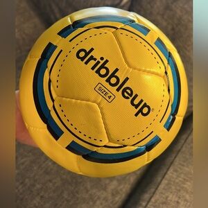 Dribble up smart soccer ball
